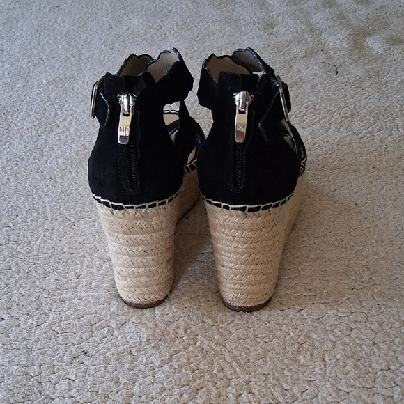 Marc Fisher Black and Cream Wedge Sandals - Picture 4 of 7